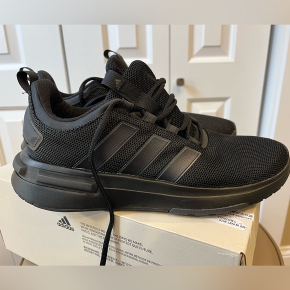 Women’s Black Adidas Size 9 - Picture 5 of 6